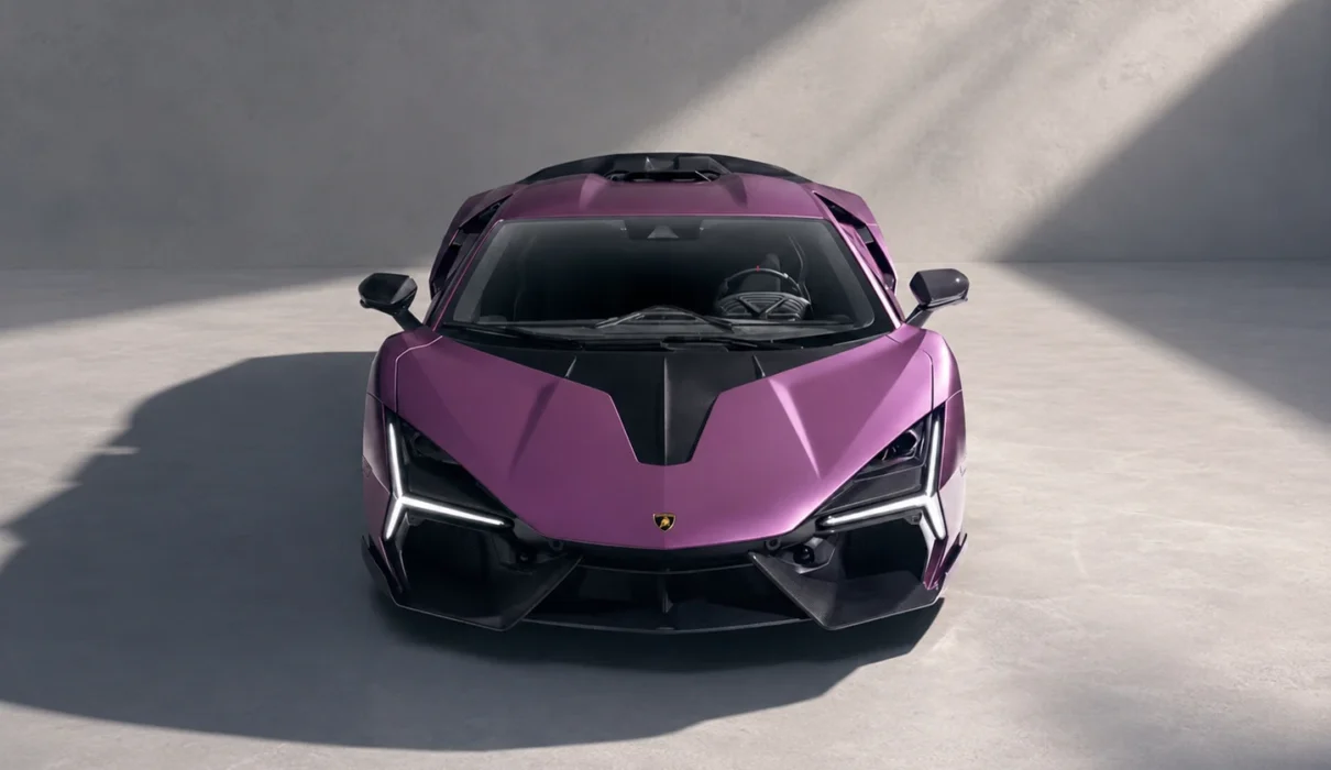 lamborghini revuelto