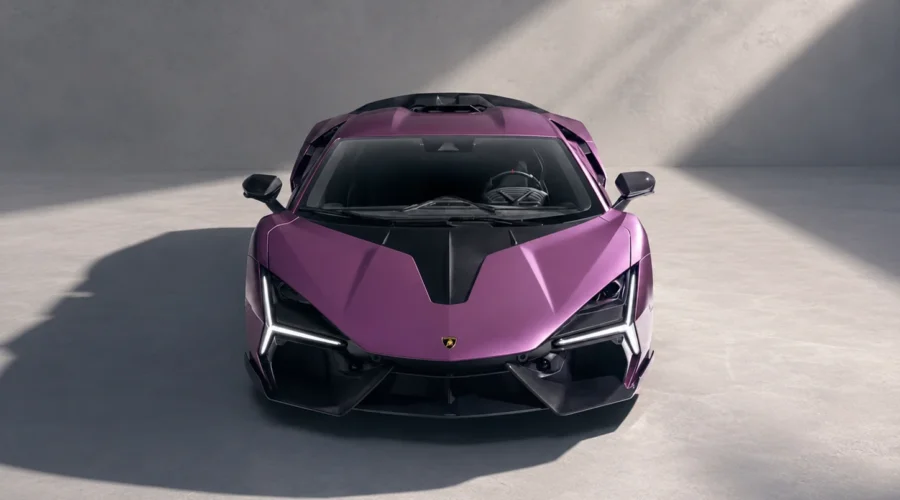 lamborghini revuelto
